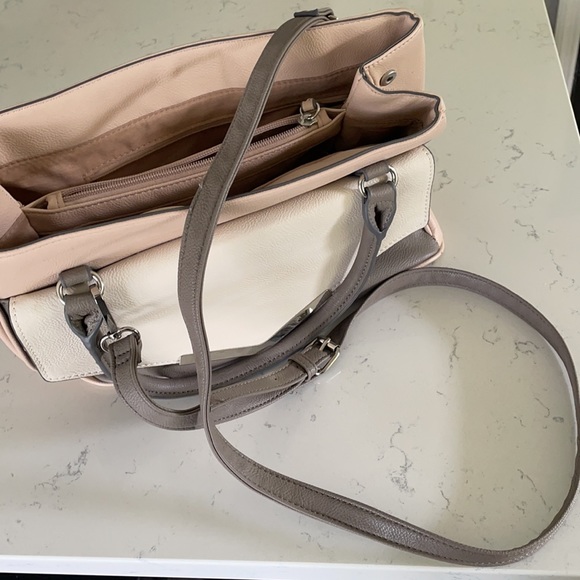 Nine West Purse Like New! - Picture 3 of 8